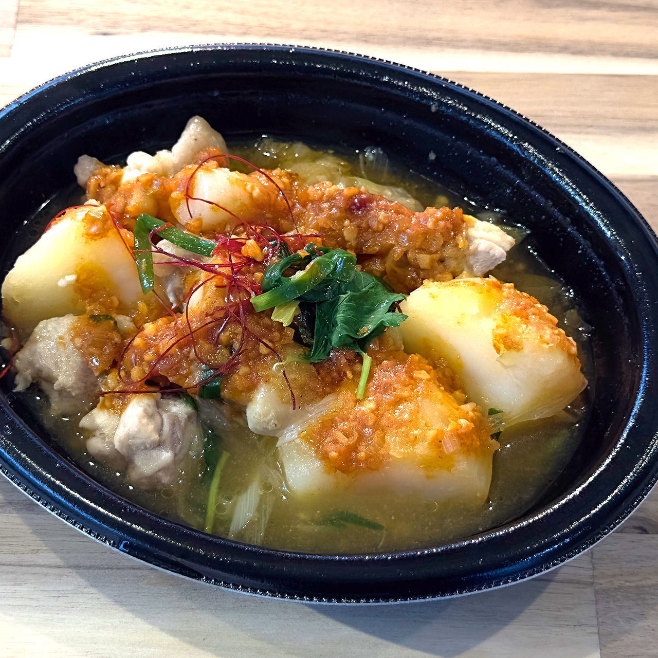 【アジアの美食 どこでもシェフ アジアンキッチン】 韓国美容鍋タッカンマリ自家製タテギがけ